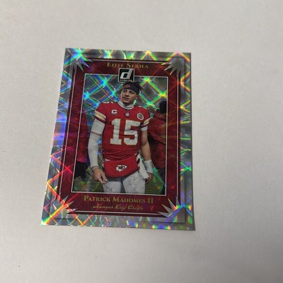 elite series tech legend refractor patrick mahomes 2019 DONRUSS #ES-23 mint cond - Picture 2 of 3